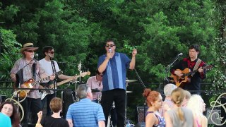 Johnny and the Spinsations live at Bernhardt Winery - April 26, 2015