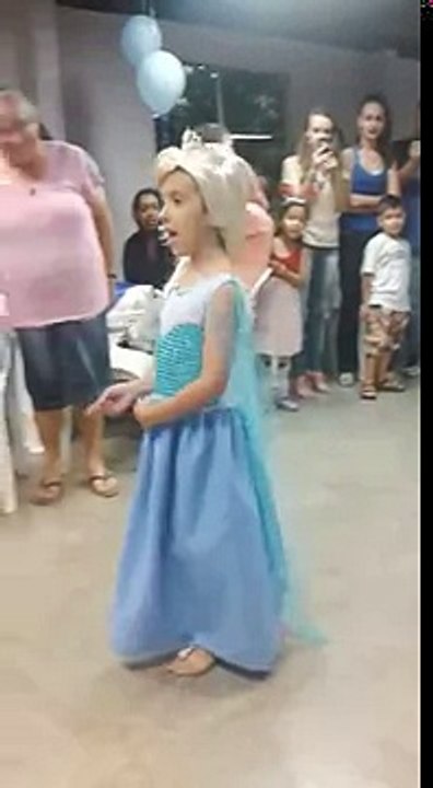 Apresentação aniversário frozen Ana Paula