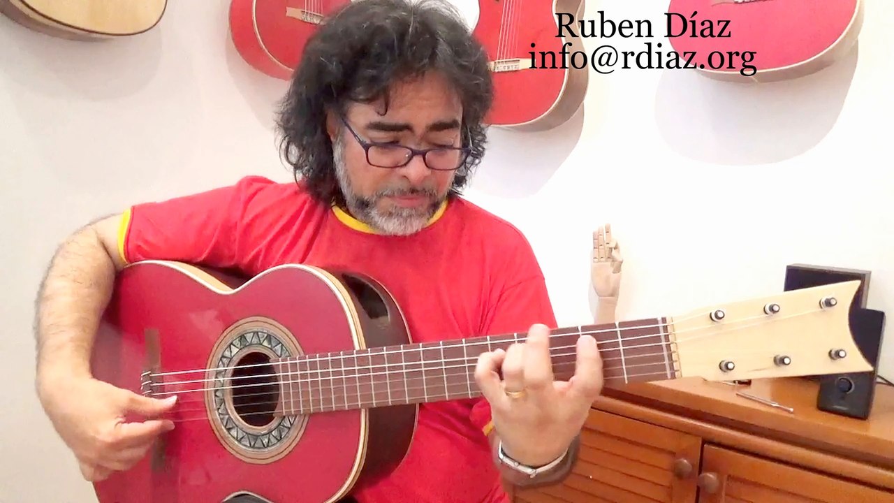 New Marcelo Barbero 1948 Naseberry Fretboard Review / Friction pegs and zero fret/ Andalusian Guitars Spain