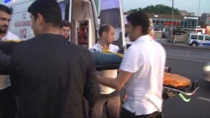 Cevizlibağ'da Metrobüs Devrildi