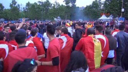 Türk ve İngiliz Taraftarları Arasında Gerginlik