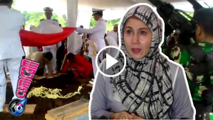 Ayah Marini Zumarnis Dimakamkan Secara Militer - Cumicam 18 Juni 2016