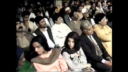 Hidayat ullah, Hindko Singer Performing in PTV Program  Gal kath (1)