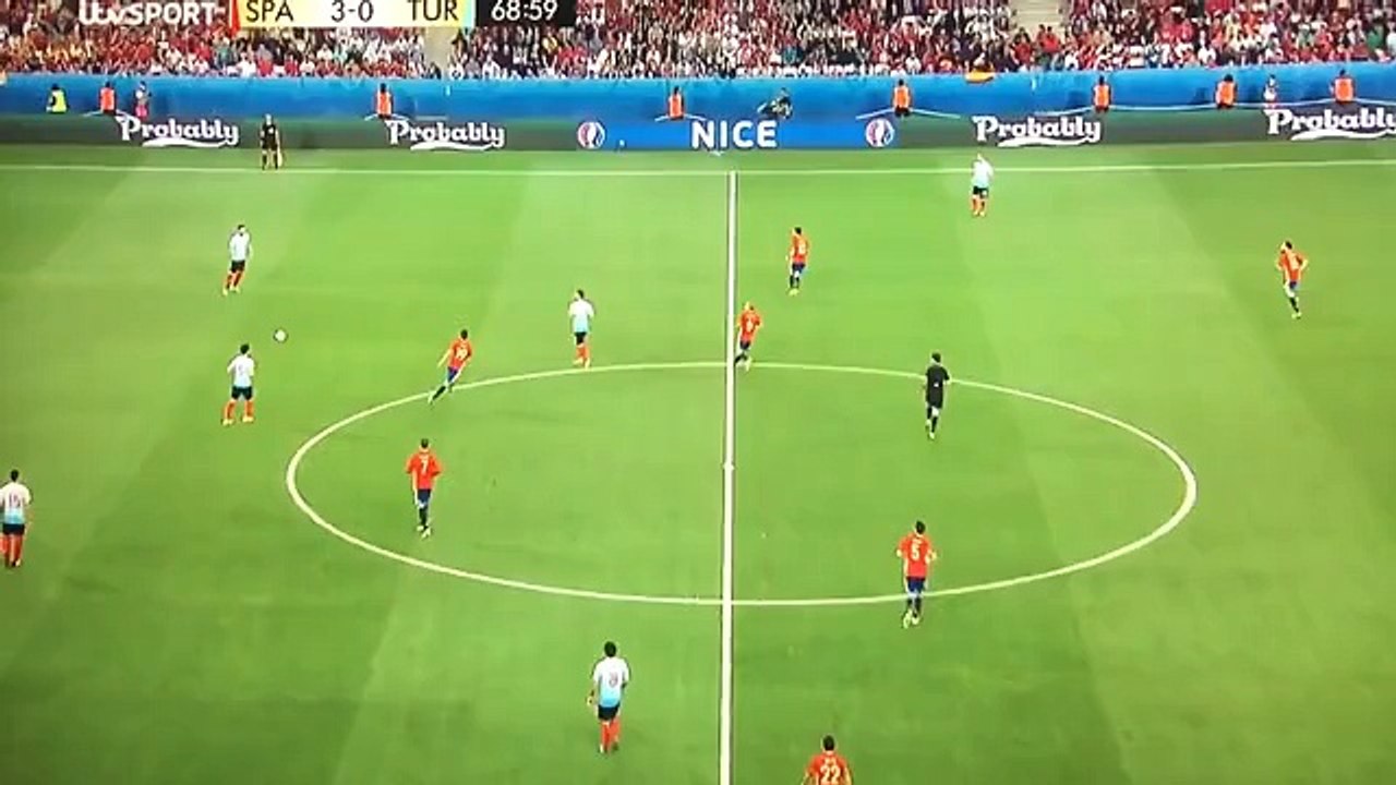 Türkler Arda'yı yuhaladı, İspanyollar alkışladı!