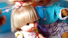 Doll Mell Chan celebrates her Birthday. Peppa pig candle