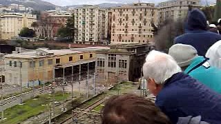 Implosione casa stazione brignole Genova del 25-03-10