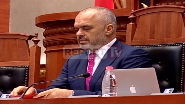 Report TV - PS-LSI-PDIU fusin reformën në Parlament, priten vota nga PD