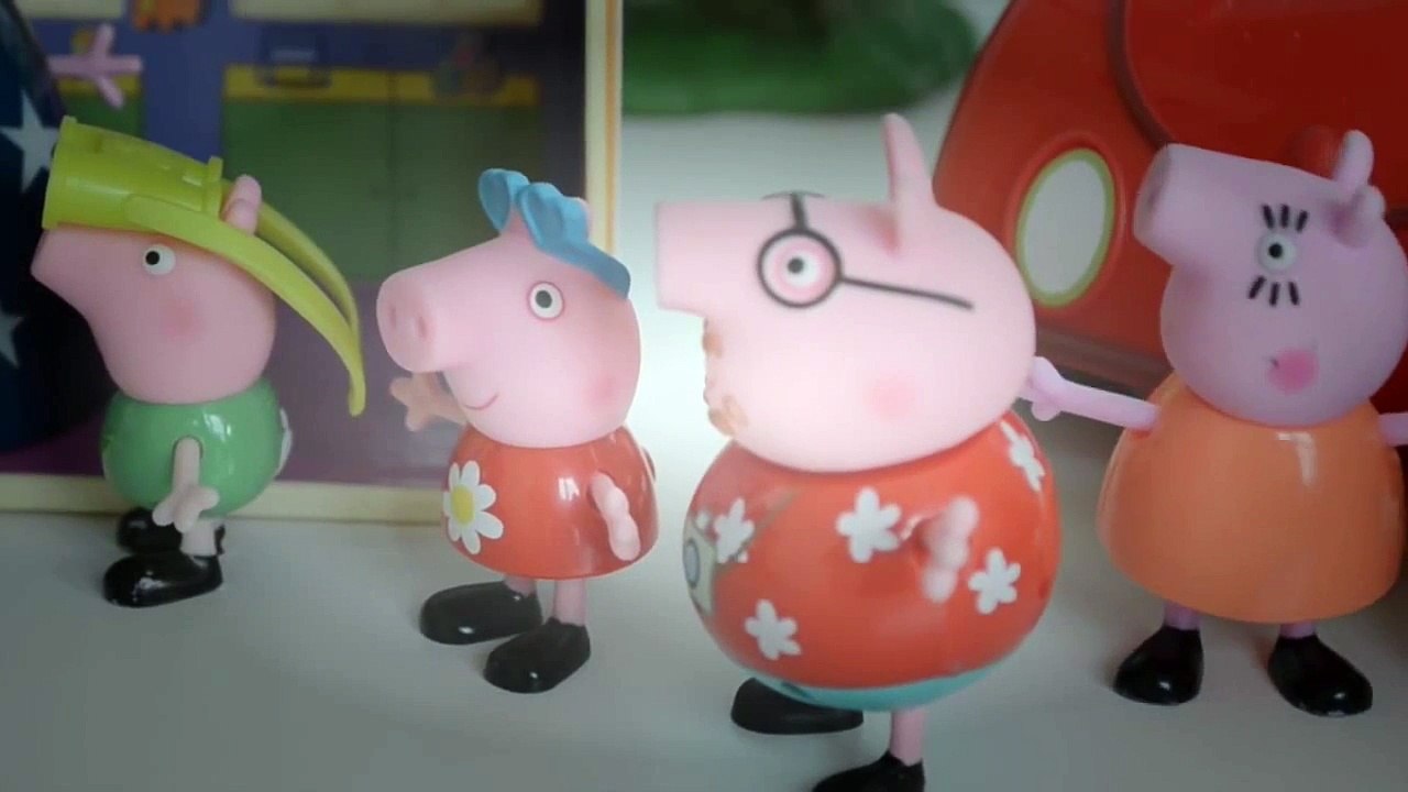 Domuz Peppa Pig-George e hov pra Casinha Do Vovo Familia!!! Tototoykids Portekizce Ediyorum