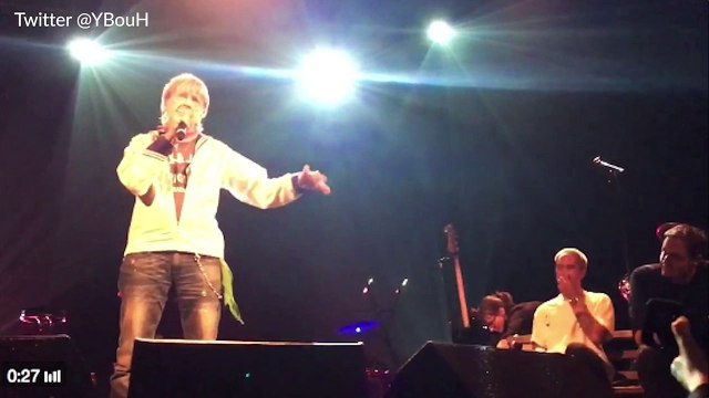 Revivez le retour sur scène (surprise) de Renaud au Trianon
