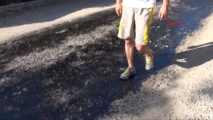 Fethiye'de Aşırı Sıcak Asfalt Eritti
