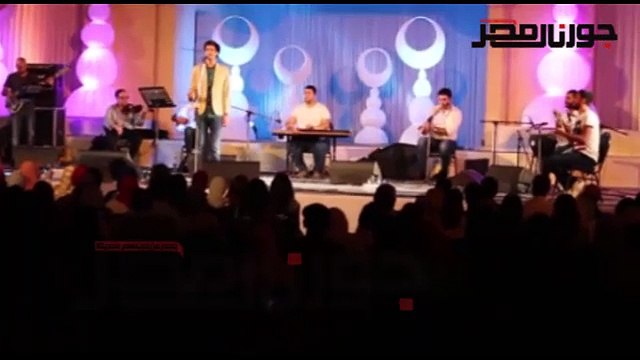 محمد محسن يشعل المسرح المكشوف بدار الاوبرا