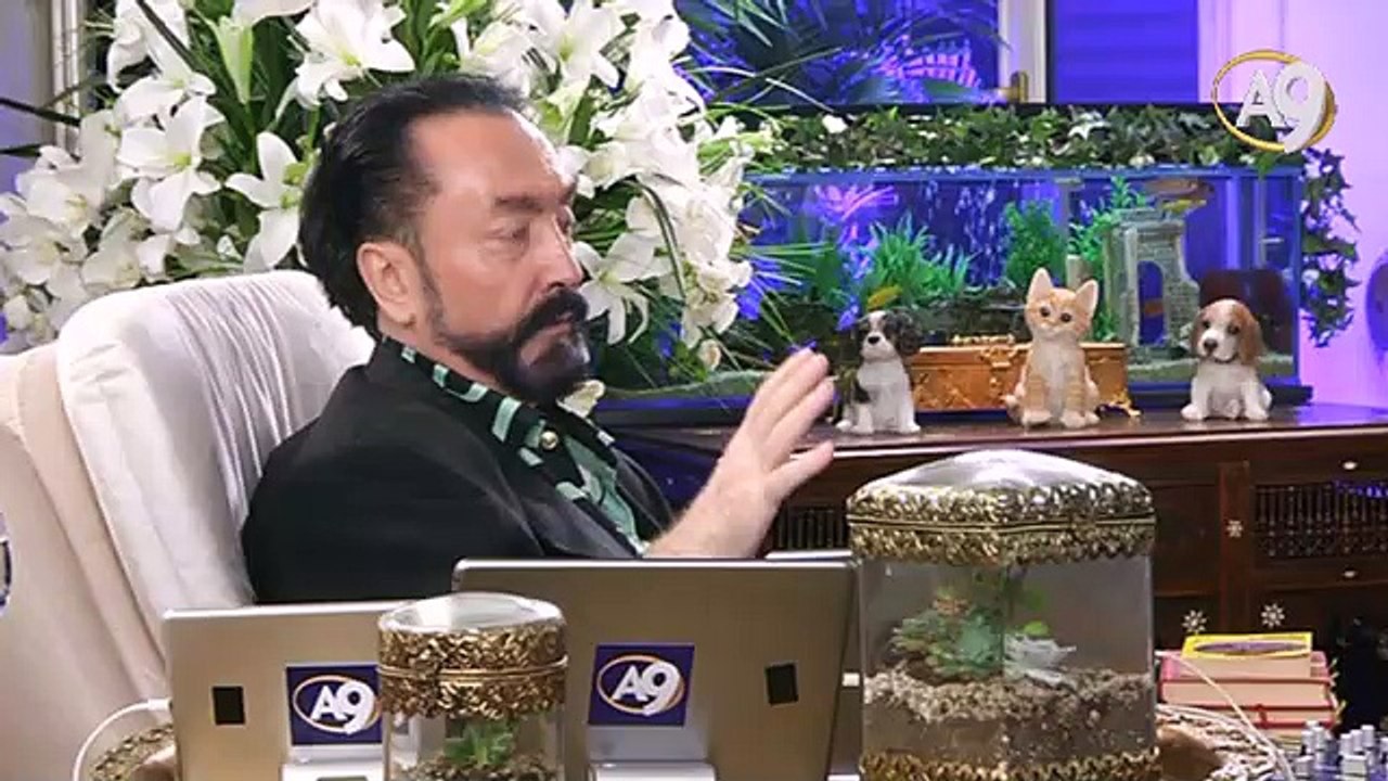 Mehdiyet devrinde münafıklar imanın nuru içinde manen boğulacaklardır.