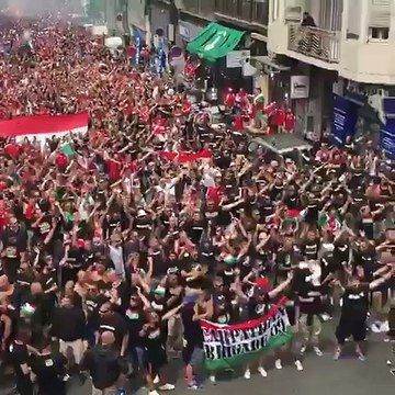 Les supporters Hongrois font le show à Marseille