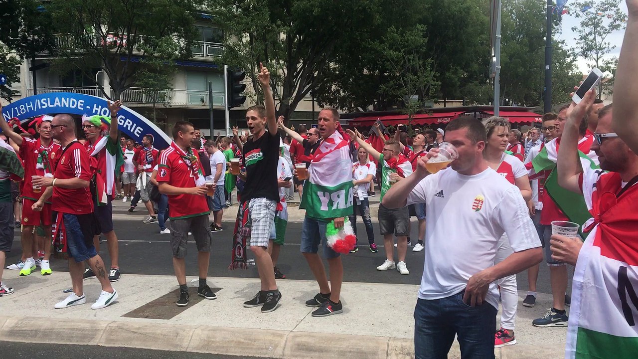 Euro : le rond-point du Prado envahi par les Hongrois
