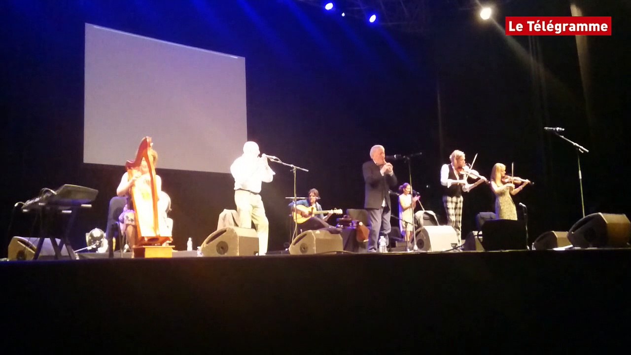 Quimper. Pavillon de Penvillers : Les Chieftains toujours verts !