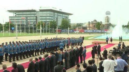 Çin Devlet Başkanı Şi Resmi Törenle Karşılandı