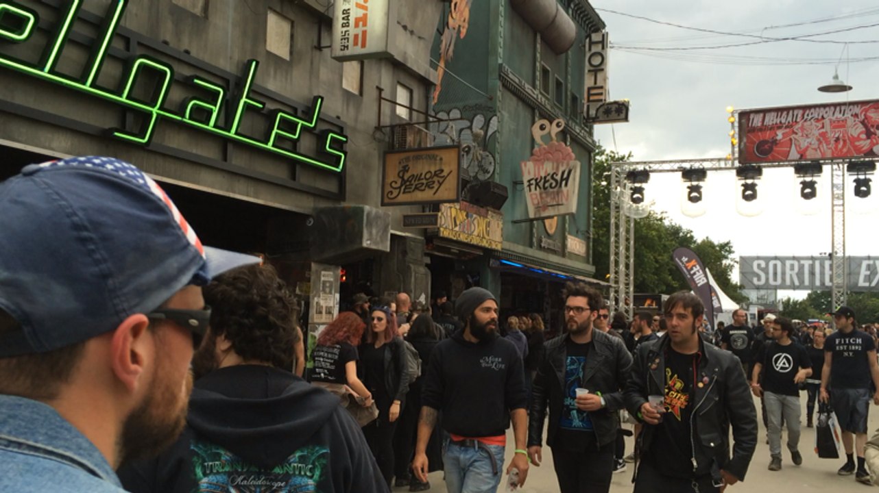 Hellfest. La vie au Hell City square