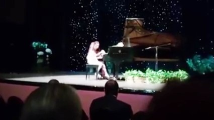 حفيدة مبارك تعزف "البيانو" بدار الأوبرا بمشاركة سوزان وجمال