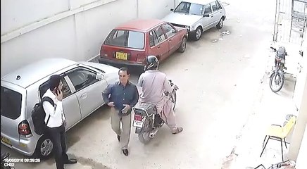 Karachi CCTV Footage Mobile Snatching in Federal B Area