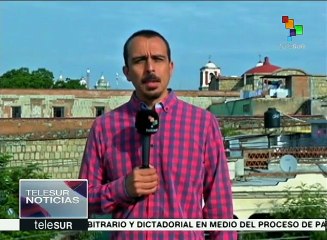 Intelectuales y artistas se solidarizan con los maestros de México