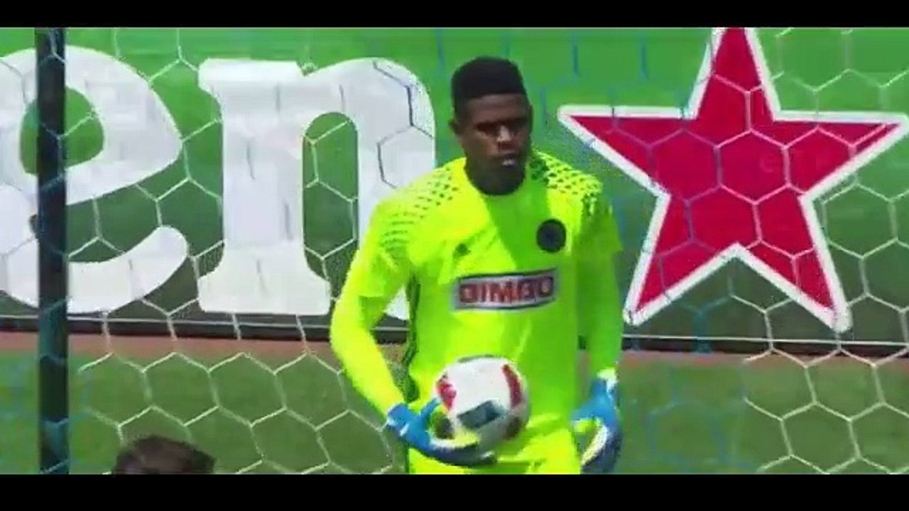 Pirlo sévit toujours sur coup franc