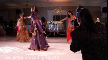 Awesome Dance Performance Mehndi Dance Pakistani Young girls_HD
