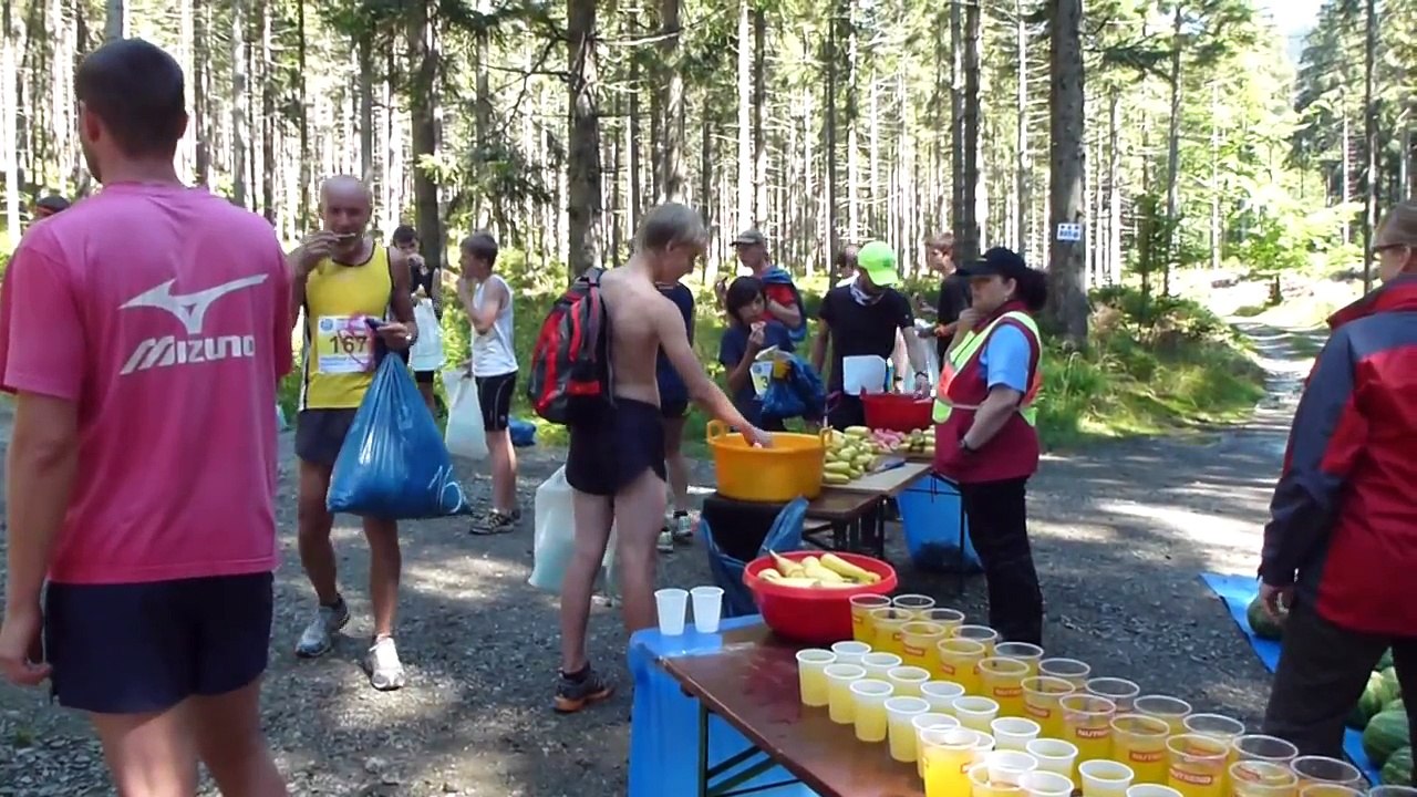 2011 08 20 běh na Králický Sněžník občerstvovačka 27