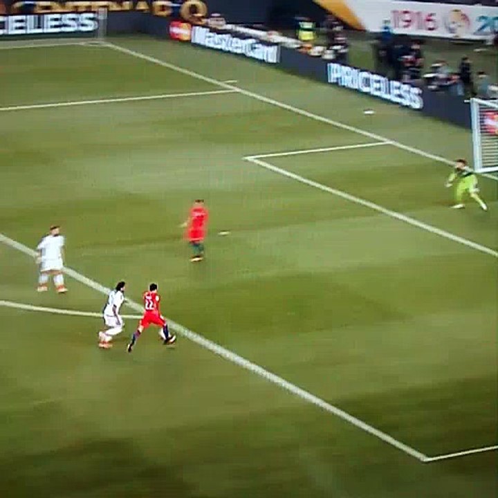 CopaAmerica  ST 42 Goool de Chile! Puch pone el 7 a 0 ante México