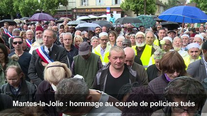 Marche silencieuse en hommage au couple de policiers tués