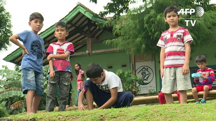 En Indonésie, une école fondée par et pour des réfugiés