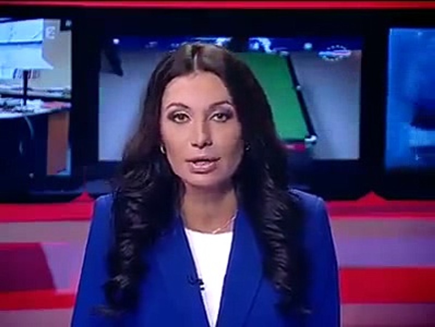 ⁣Newscaster check speed speak