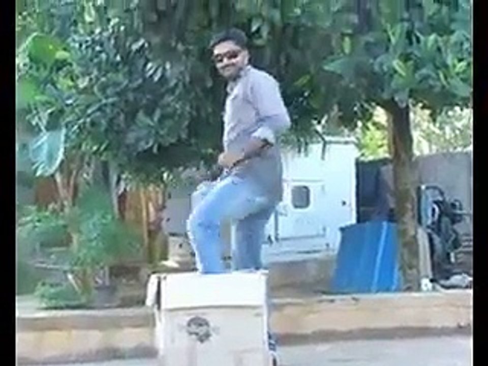 - Amazing Magic Show ...