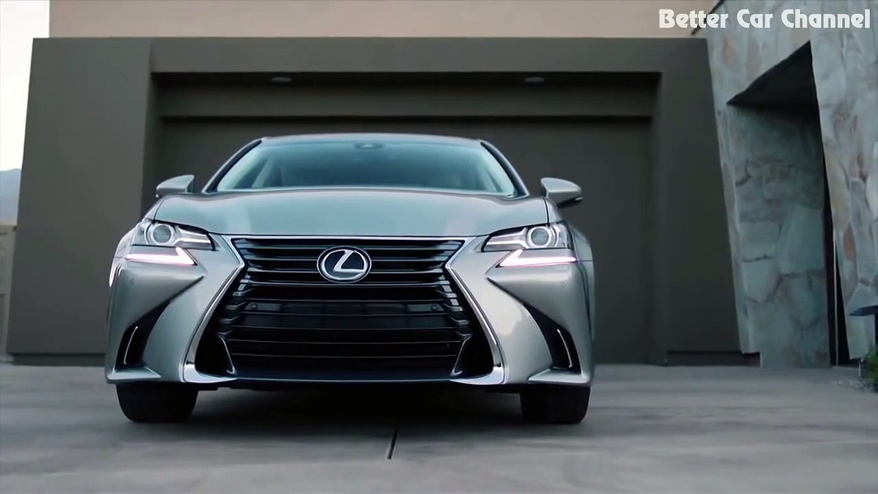 Mercedes E300 2017  giá cả ra sao