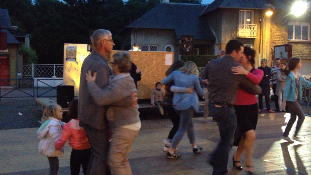 Fête de la musique : le bal de la place de Martilly