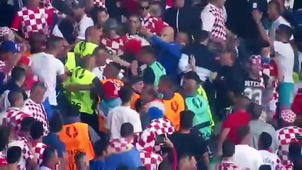 Croatia HOOLIGANS Throw Flares At Security - Czech Republic vs Croatia Euro 2016(VIDEO)