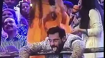 Funny video by Amir liaquat laughing new style