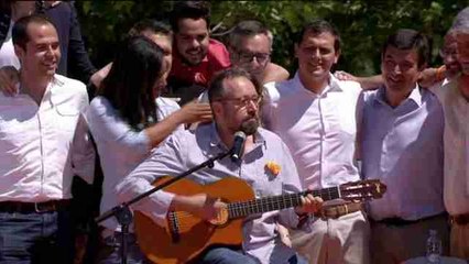 Girauta se arranca a cantar "Mediterráneo" en el mitin central de Ciudadanos en Madrid