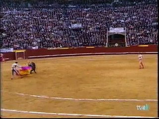 Vicente Barrera faena al toro Enfadado de Luis Algarra 19 3 1996
