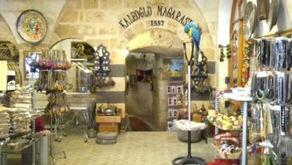 Sıcaktan Bunalanlar Mağarada Serinliyor