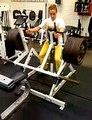 15 year old rows 810 pounds (9) plates each side