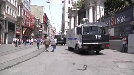 Taksim'de Güvenlik Önlemi