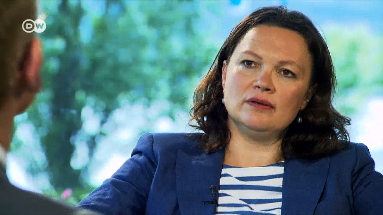 'Fröhlich sein, Gutes tun, die Spatzen pfeifen lassen' | DW Interview