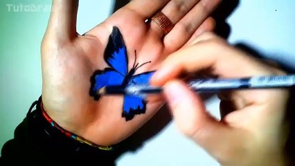 Ces tatouages sur la main sont tellement ultra-réalistes