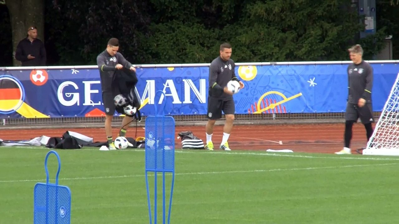 Euro 2016 - Séance de tirs au but (presque) parfaite pour Podolski