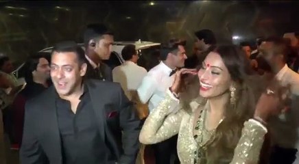 ANGRY Salman Khan INSULTS Reporter For Asking About His Marriage At Bipasha's Wedding 2016