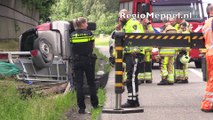 Auto met aanhanger omgeslagen A28 Staphorst