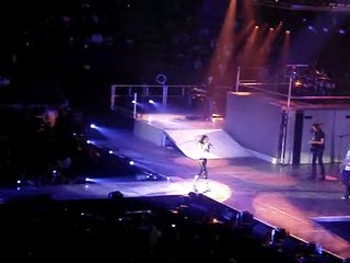 Miley Cyrus Orlando 1/29 - Let's Dance 1