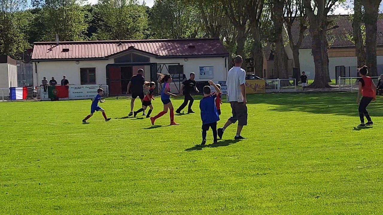 Vidéo match parents / enfants 15 juin 2016