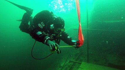 Scuba Diving: DSMB Finger Spool Practice