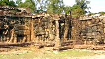 2007 Ankor Wat, Cambodia #10 - Ankor Thom - Elephant terrace & Suor Prat Towers 앙코르 톰 코끼리 테라스 & 수오르 프랏 타워